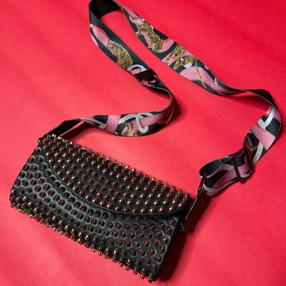 Curated Bag Kit – Studded 3AM Forever Clutch + Min & Mon Tiger Print Strap - Picture 6 of 12